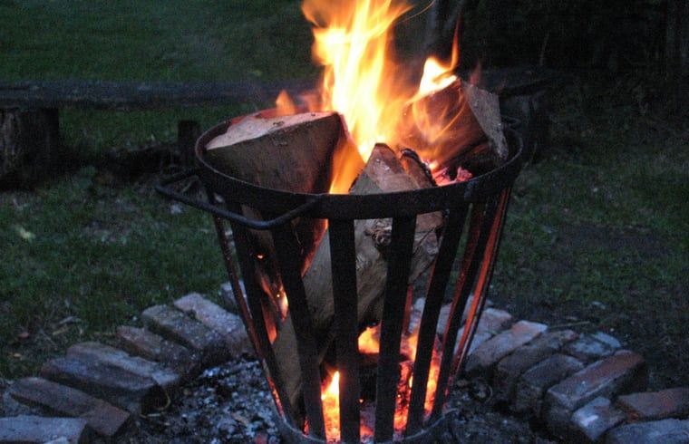 Kampvuurplaats bij vakantiehuis Leerdam, Utrecht voor gezellige avonden.