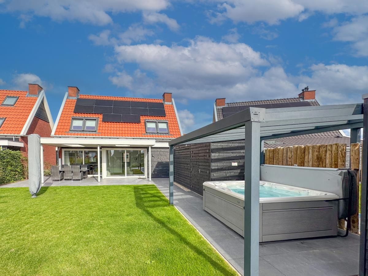 Coast and Calm 63 vakantiehuis met ruime tuin en jacuzzi in Colijnsplaat, Noord-Beveland, Zeeland