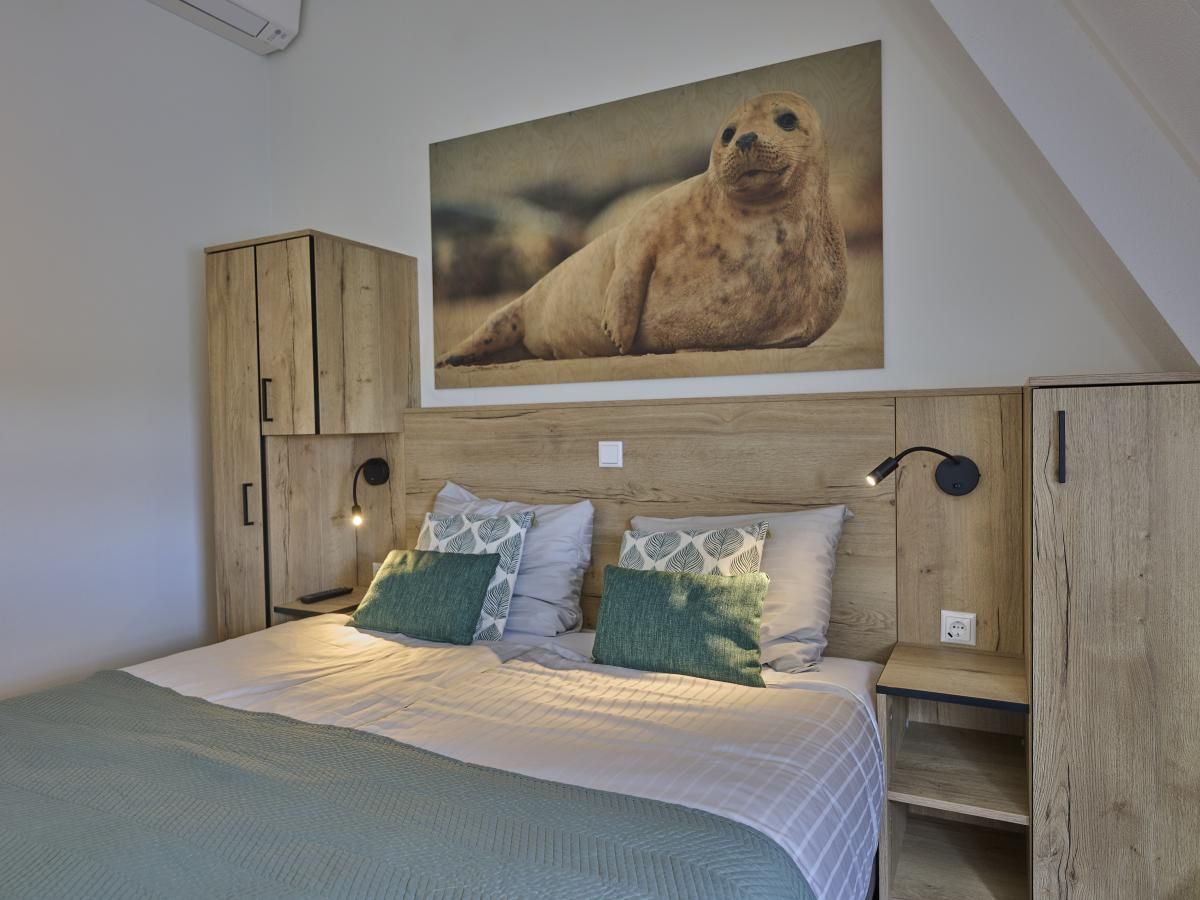 Guest house 590250 - Holiday property Noord-Beveland - Sauna Zee 27H