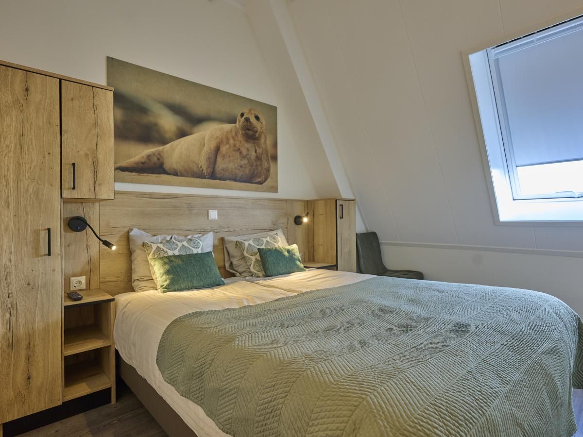 Guest house 590250 - Holiday property Noord-Beveland - Sauna Zee 27H