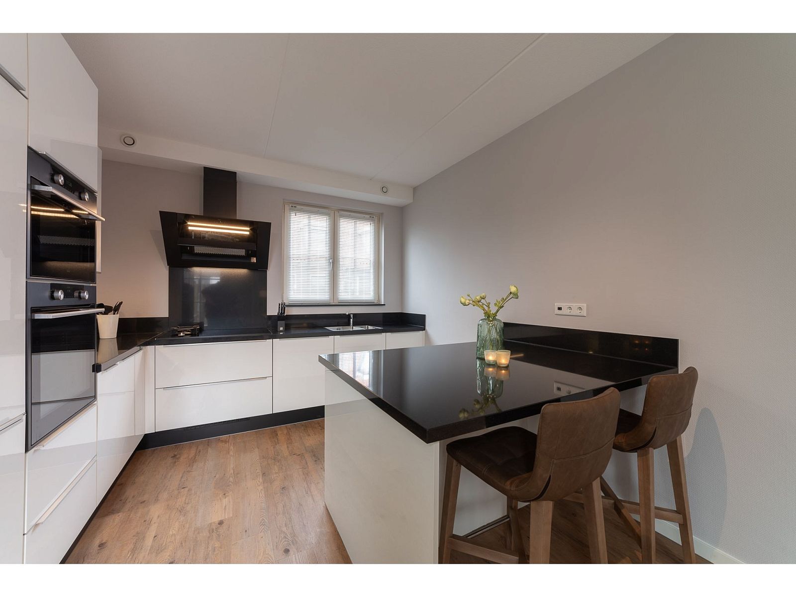 Verblijf 590262 - Vakantiewoning Noord-Beveland - 8 persoons vrijstaand met jacuzzi
