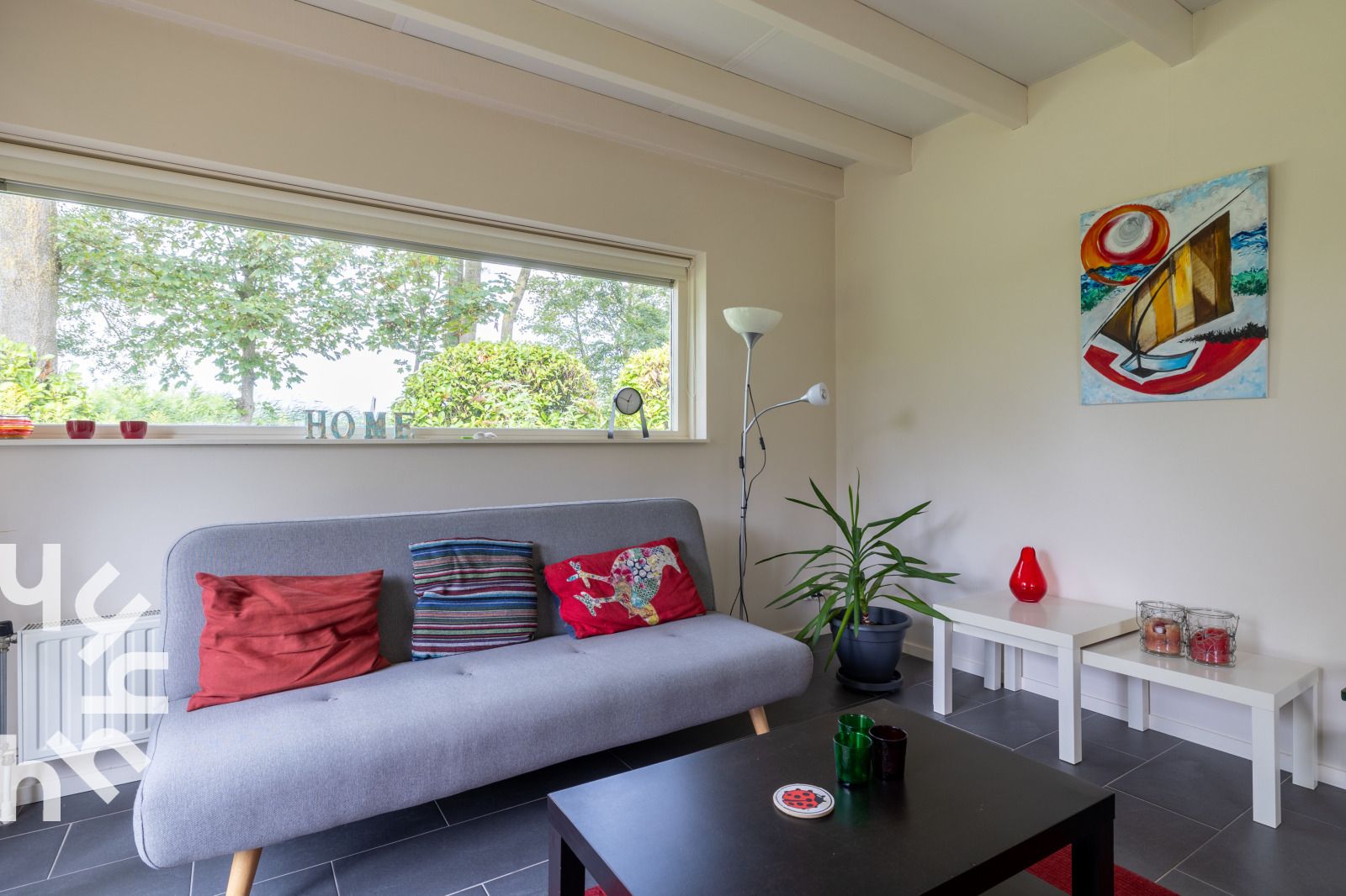 Badezimmer und Toilette im Ferienhaus ZE167 in Kamperland, ausgestattet mit modernen Einrichtungen.