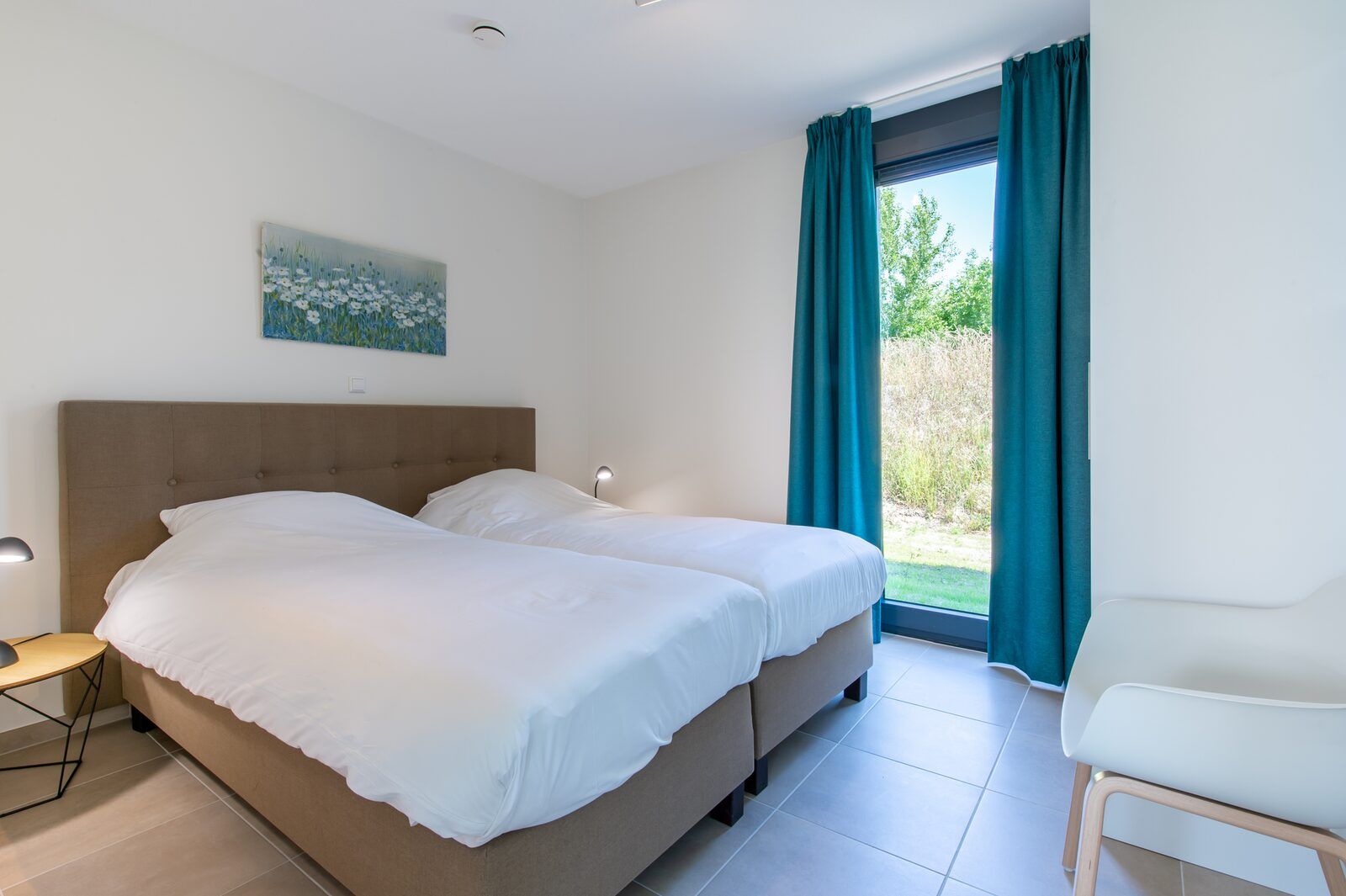 Zweites Schlafzimmer in Waterline 25 | De Groote Duynen, Ferienhaus in Kamperland, Noord-Beveland, mit zwei Einzelbetten.