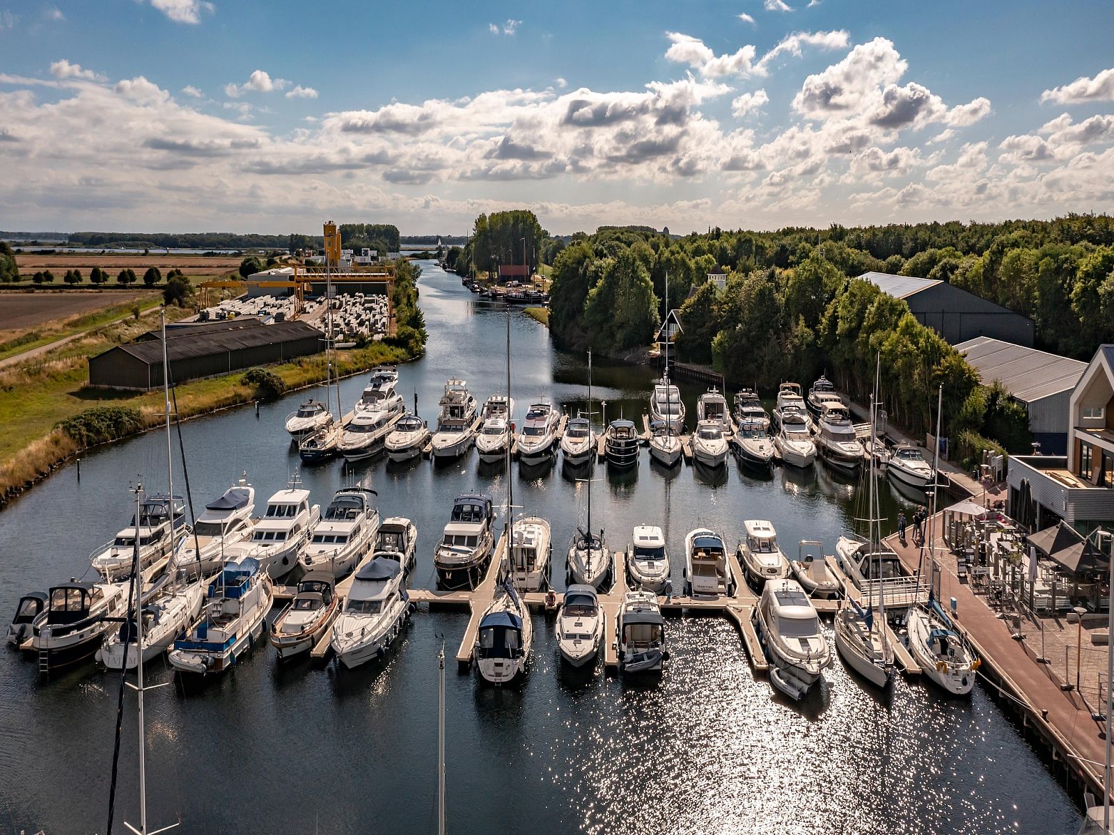 Guest house 5903168 - Apartment Noord-Beveland - Harbour Loft 1K Residence Marina havenzicht