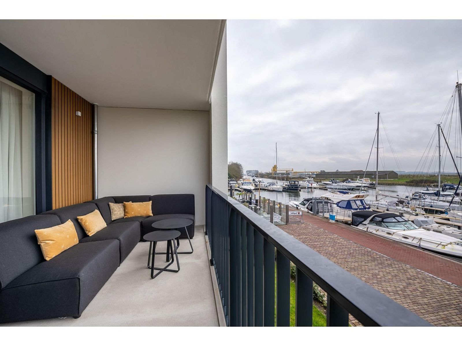 Guest house 5903174 - Apartment Noord-Beveland - Harbour Loft1J-havenzicht