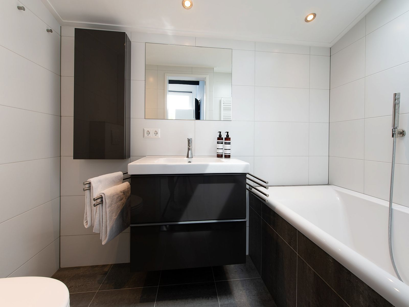 Guest house 5903193 - Holiday property Noord-Beveland - Dennenlaan 17