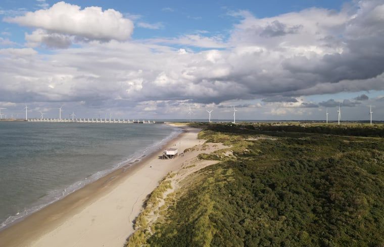 Strand und Meer in der Naehe des Ferienhauses in Kamperland, perfekte Lage in Noord-Beveland, Zeeland.