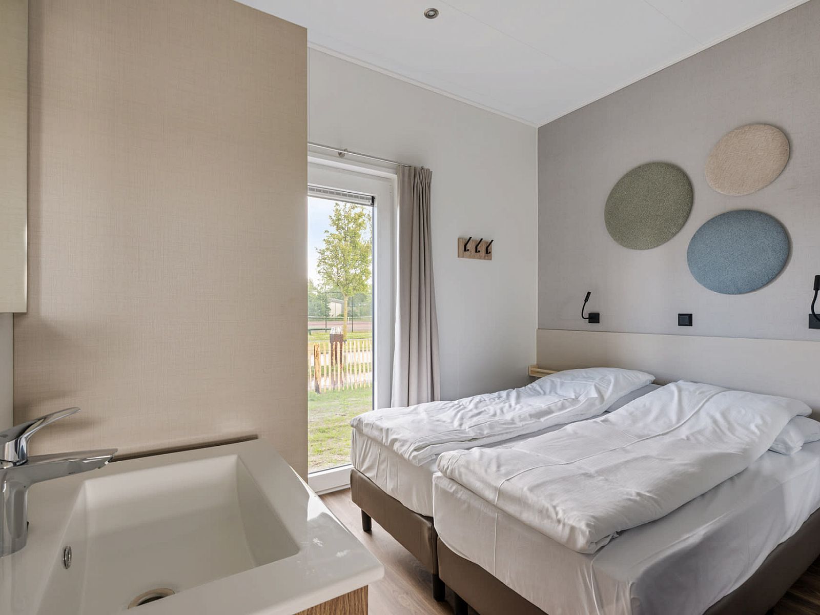 Guest house 5903341 - Chalet Noord-Beveland - Chalet de Roerganger