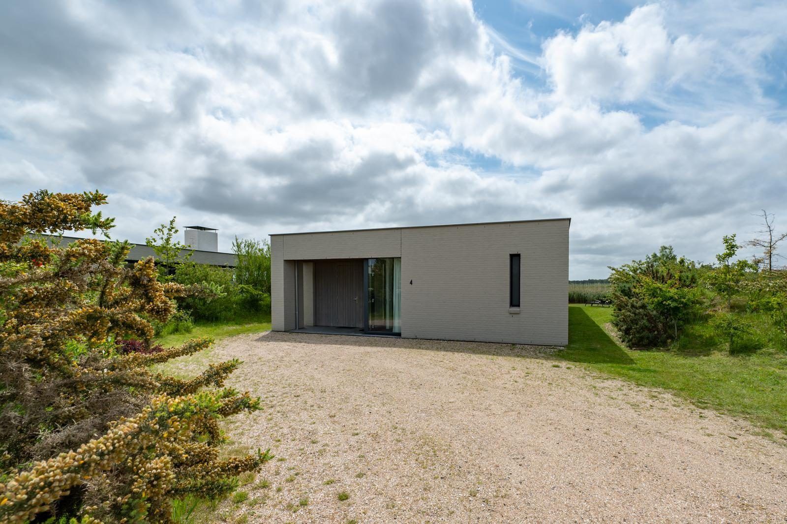 Front view of Waterline 04, De Groote Duynen, Kamperland, Zeeland.