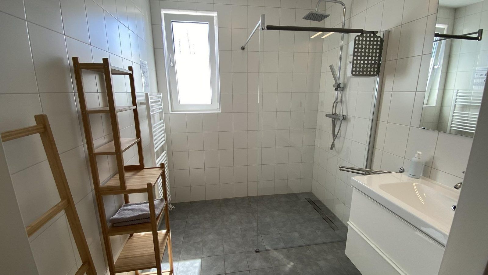 VZ948 Ferienvilla Kamperland, drittes Schlafzimmer mit Einzelbetten in Kamperland, Noord-Beveland, Zeeland.