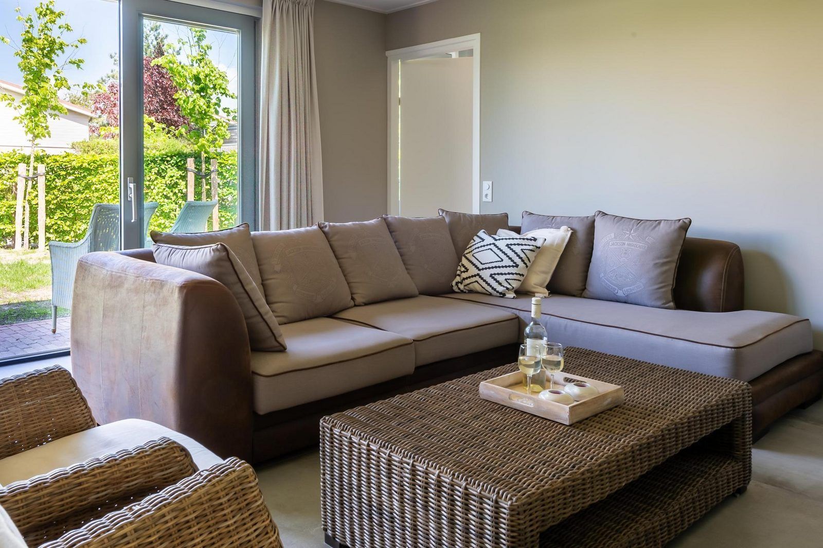 Gemuetliche Sitzecke im Wohnzimmer von VZ1171 Freistehendes Ferienhaus in Kamperland, Noord-Beveland, Zeeland.