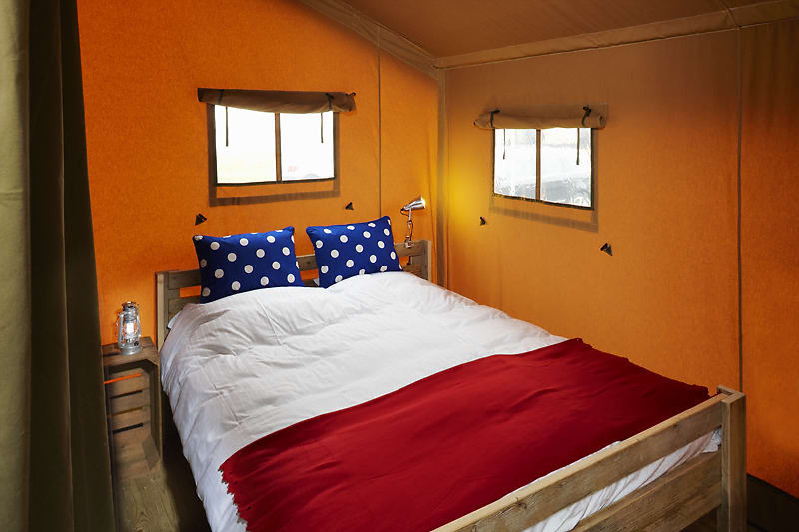 Guest house 5903444 - Tent house Noord-Beveland - Safaritent + Airco