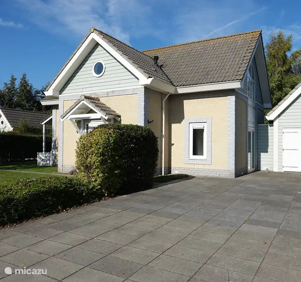 Verblijf 590345 - Vakantiewoning Noord-Beveland - ZeelandhuisaanZee Strandlaan19