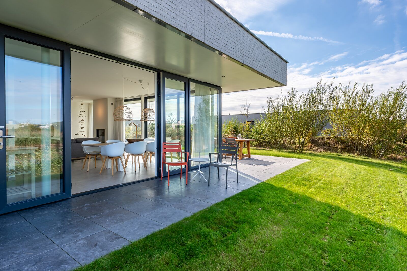 Terrace with French doors in Waterline 09, bungalow in Kamperland, North Beveland.