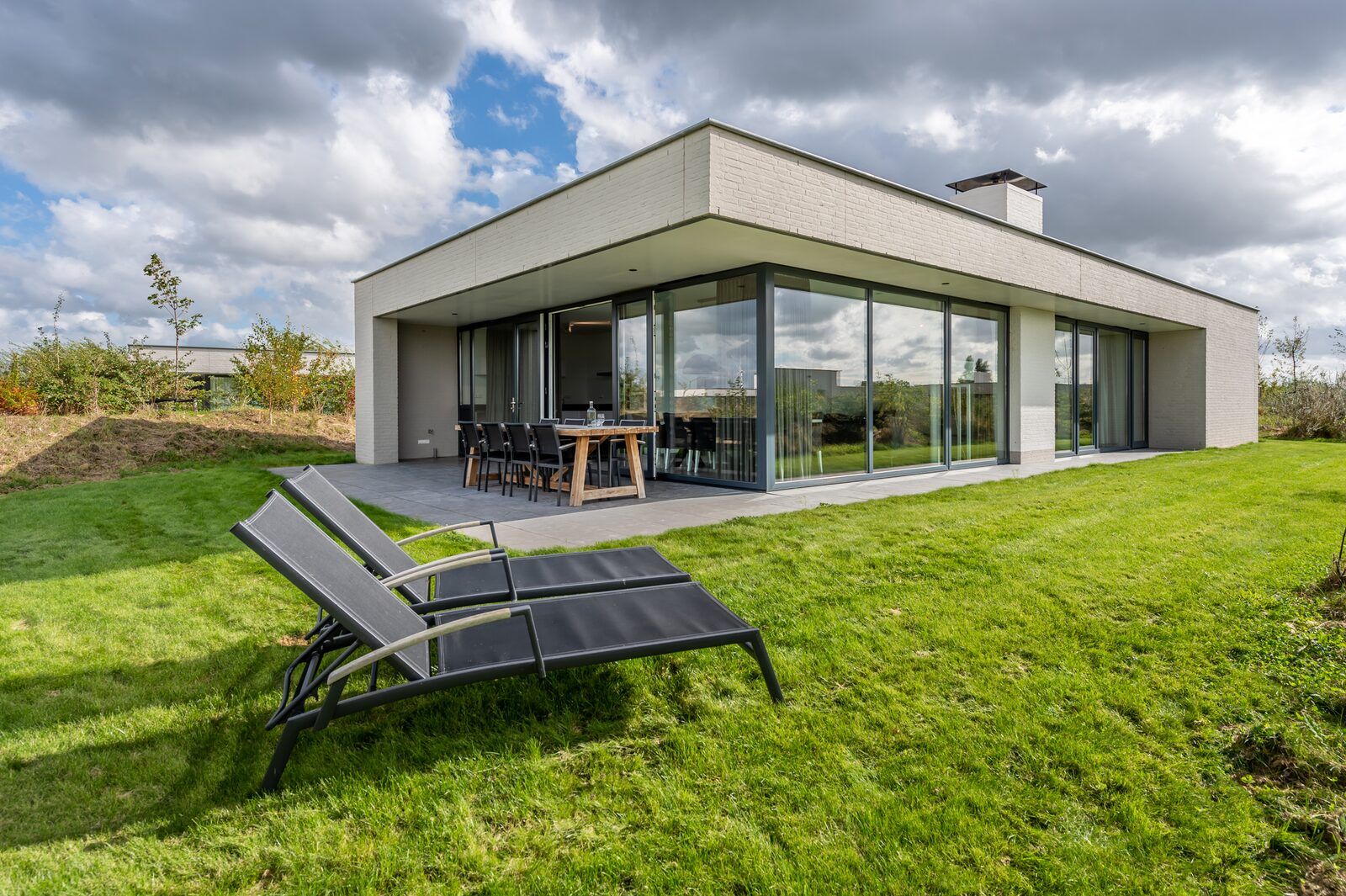 Guest house 5903475 - Bungalow Noord-Beveland - Waterlijn 15 | De Groote Duynen