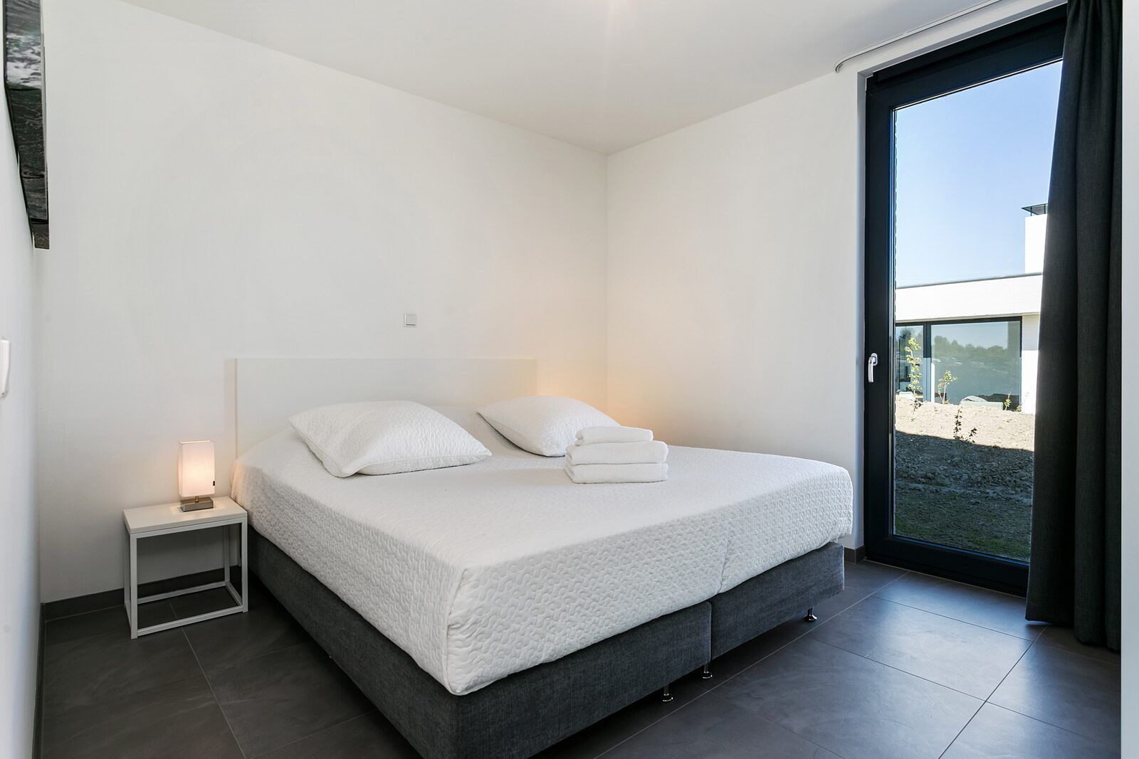 Guest house 5903475 - Bungalow Noord-Beveland - Waterlijn 15 | De Groote Duynen