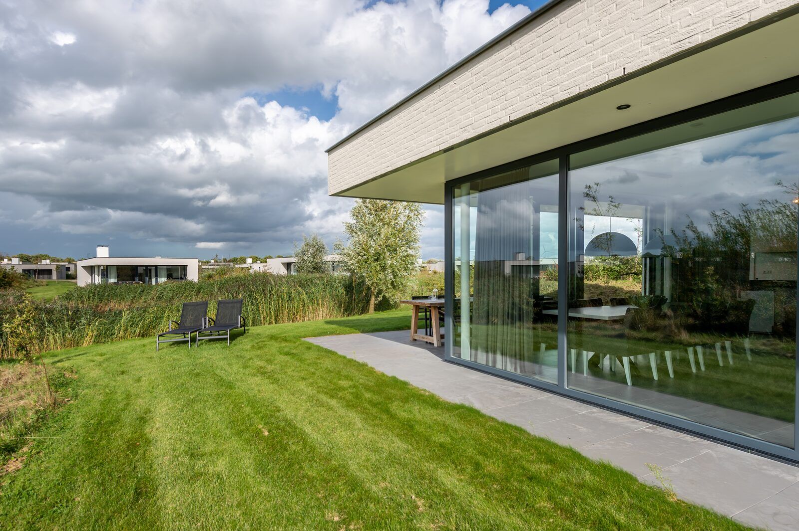 Guest house 5903475 - Bungalow Noord-Beveland - Waterlijn 15 | De Groote Duynen