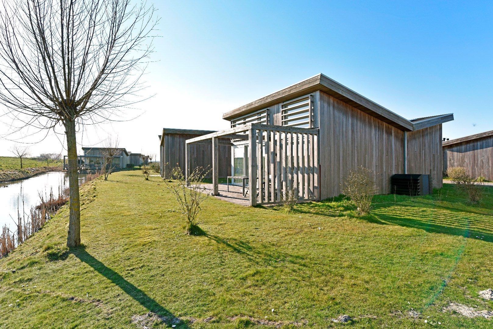 Verblijf 5903519 - Vakantiewoning Noord-Beveland - Vrijstaande woning in kamperland