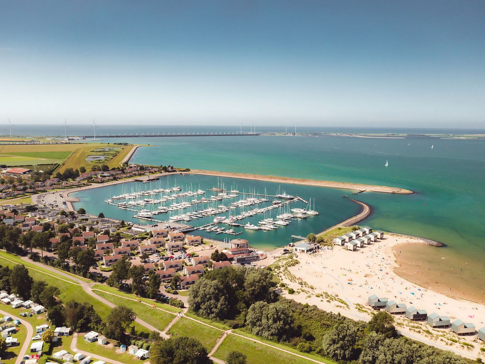 Guest house 5903530 - Holiday property Noord-Beveland - Vakantiehuis RBR 164 - Beach Resort Kamperland