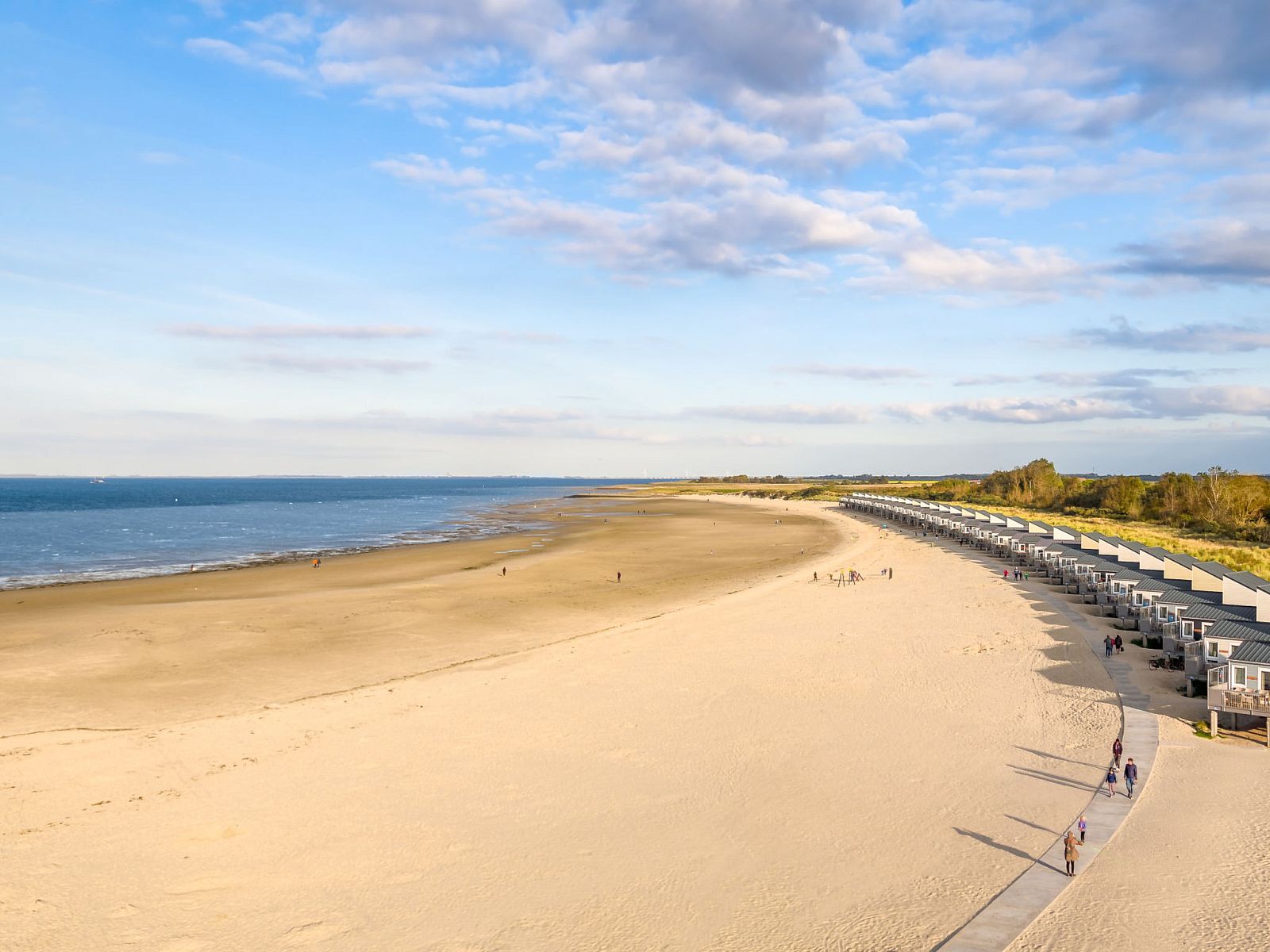 Verblijf 5903534 - Vakantiewoning Noord-Beveland - Vakantiehuis RBR 1747 - Beach Resort Kamperland