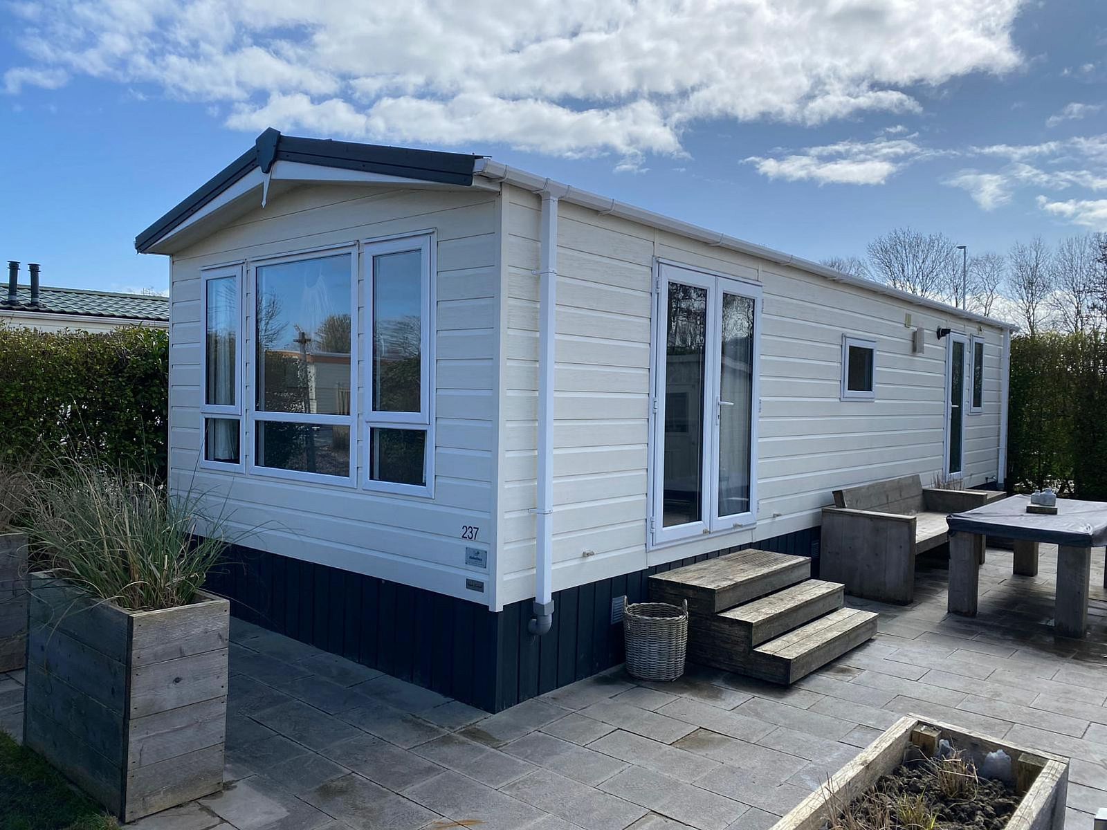 Guest house 5903545 - Holiday property Noord-Beveland - Vakantiehuis RBR 237 - Beach Resort Kamperland