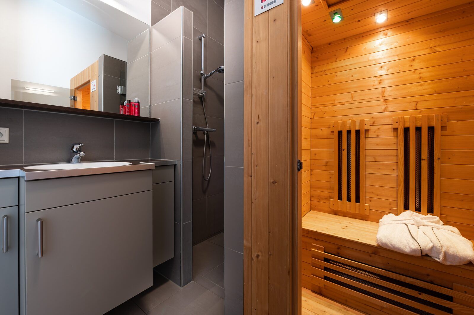 Unterkunft 5903595 - Ferienhaus Noord-Beveland - Vinkenlaan 16 | De Banjaard