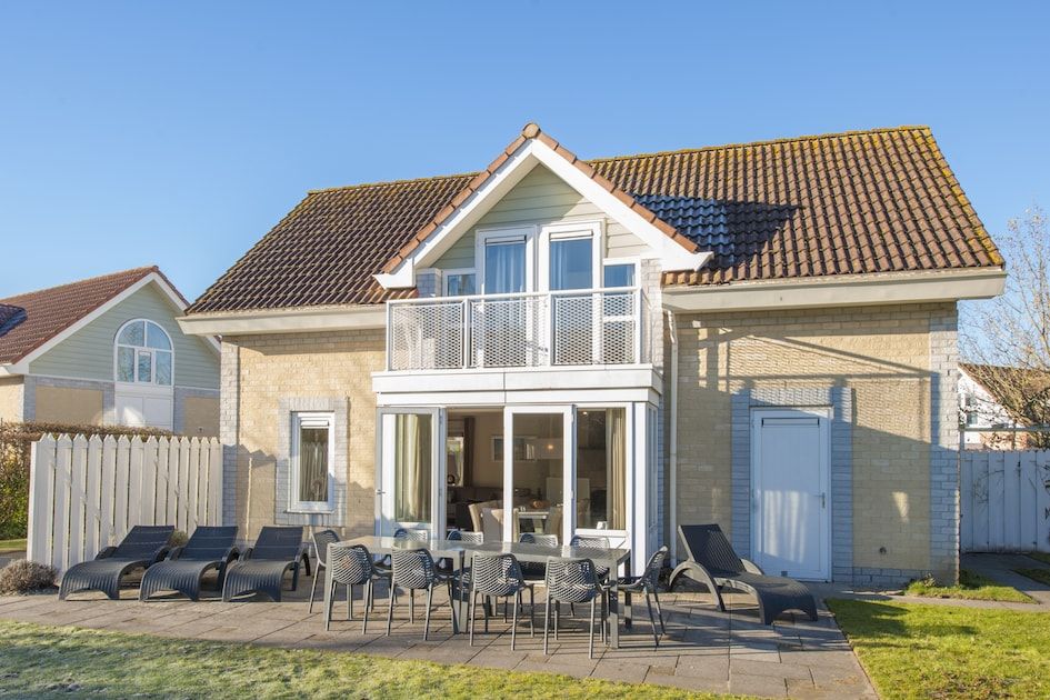 Guest house 590363 - Holiday property Noord-Beveland - Villa R10A