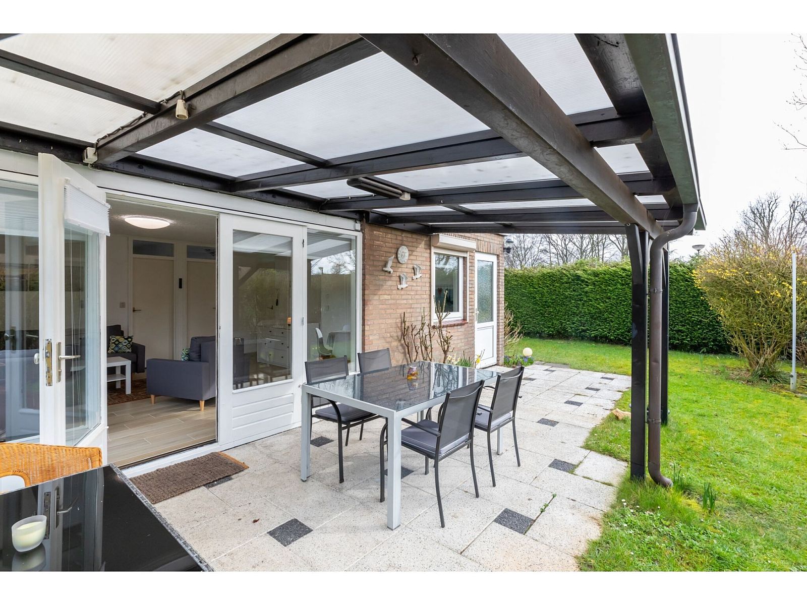 Guest house 590466 - Holiday property Noord-Beveland - Koekoesbloemwei 90