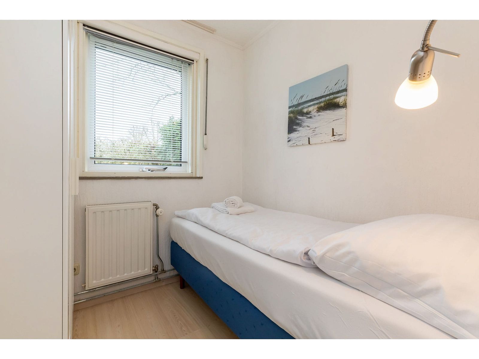 Guest house 590466 - Holiday property Noord-Beveland - Koekoesbloemwei 90