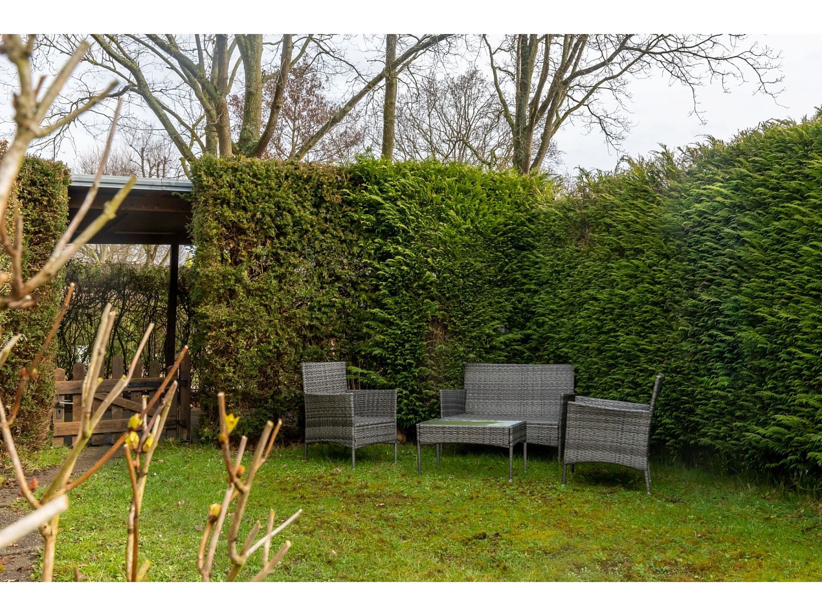 Guest house 590466 - Holiday property Noord-Beveland - Koekoesbloemwei 90