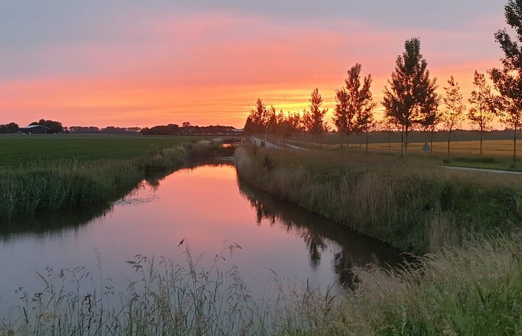 Guest house 590511 - Holiday property Noord-Beveland - Huisje in Geersdijk