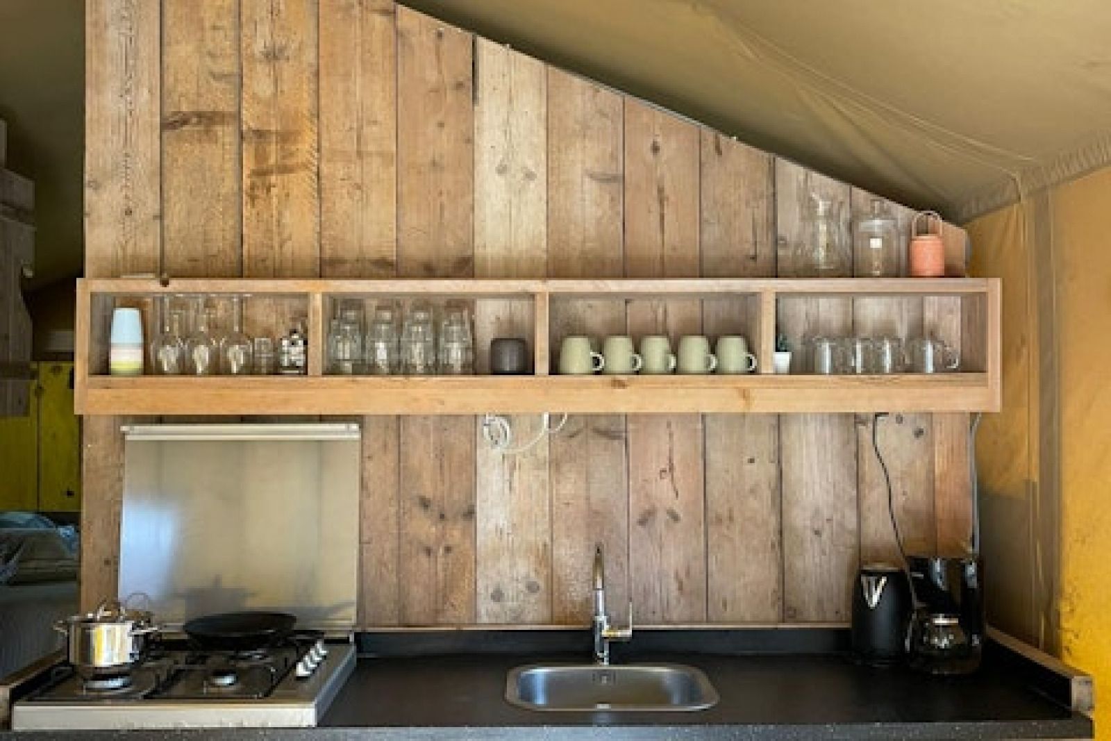 Guest house 600141 - Tent house Schouwen-Duiveland - Safaritent