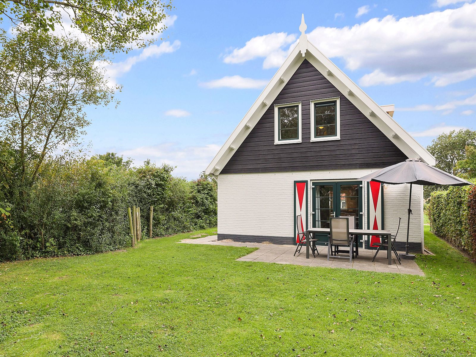 Guest house 6004111 - Bungalow Schouwen-Duiveland - Resort Haamstede | 4-persoons bungalow | 4B4