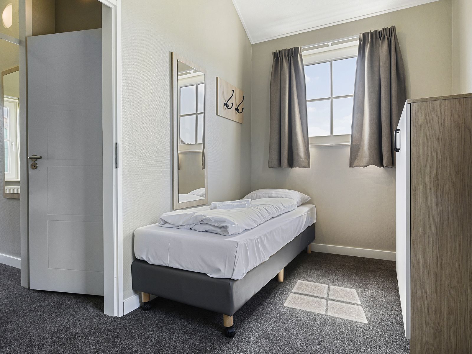 Guest house 6004114 - Bungalow Schouwen-Duiveland - Villapark Livingstone | 6-persoons villa | 6D2