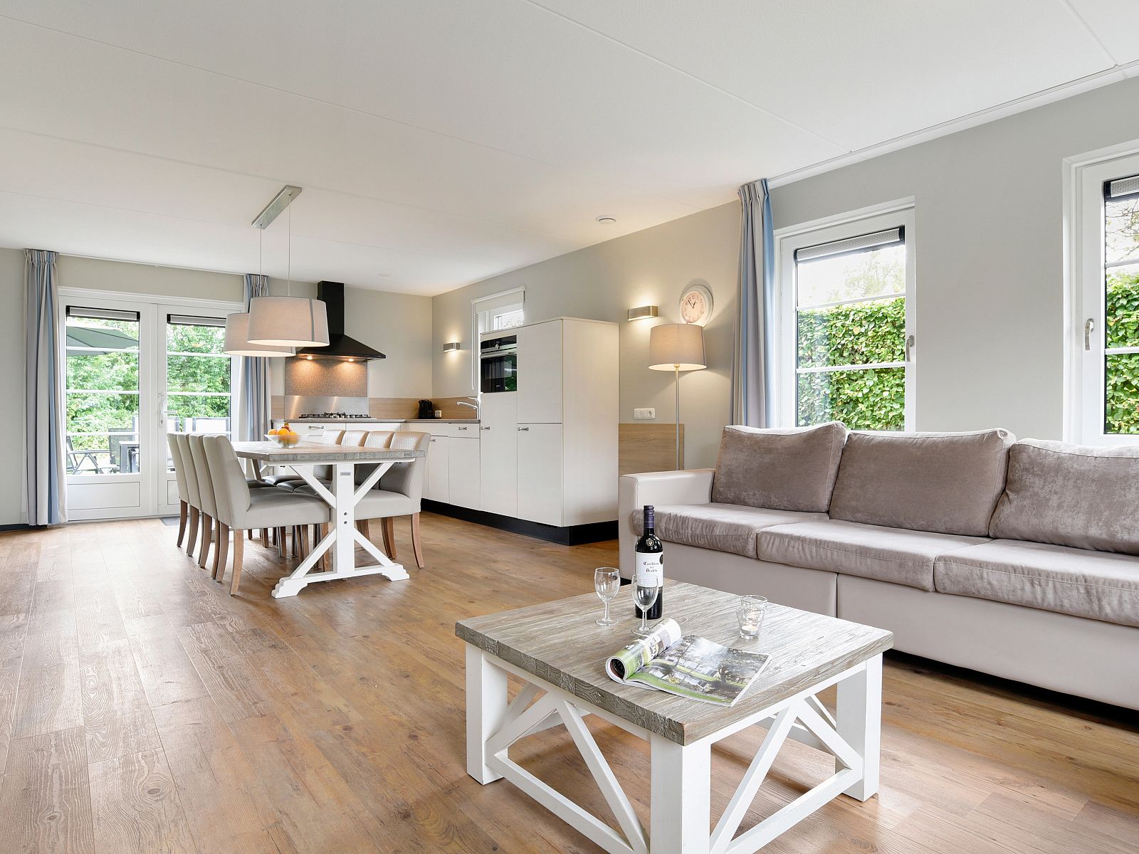 Guest house 6004139 - Bungalow Schouwen-Duiveland - Resort Haamstede | 8-persoons bungalow | 8EL