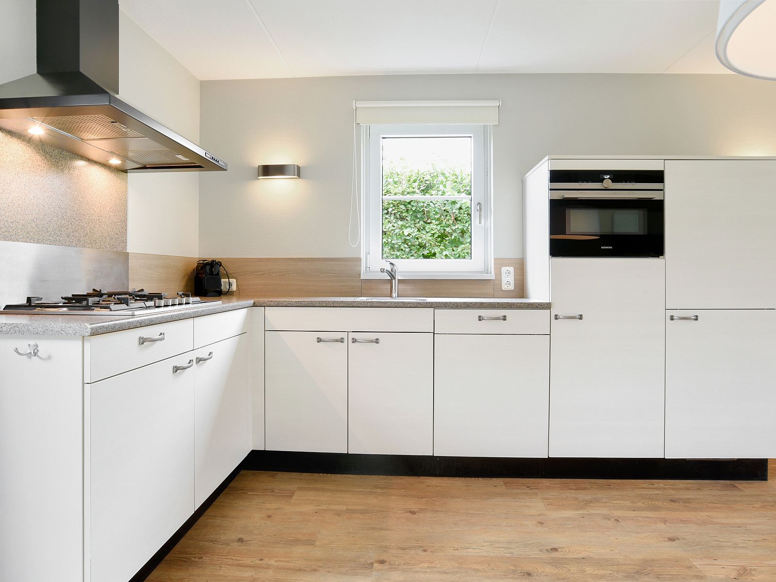 Guest house 6004139 - Bungalow Schouwen-Duiveland - Resort Haamstede | 8-persoons bungalow | 8EL