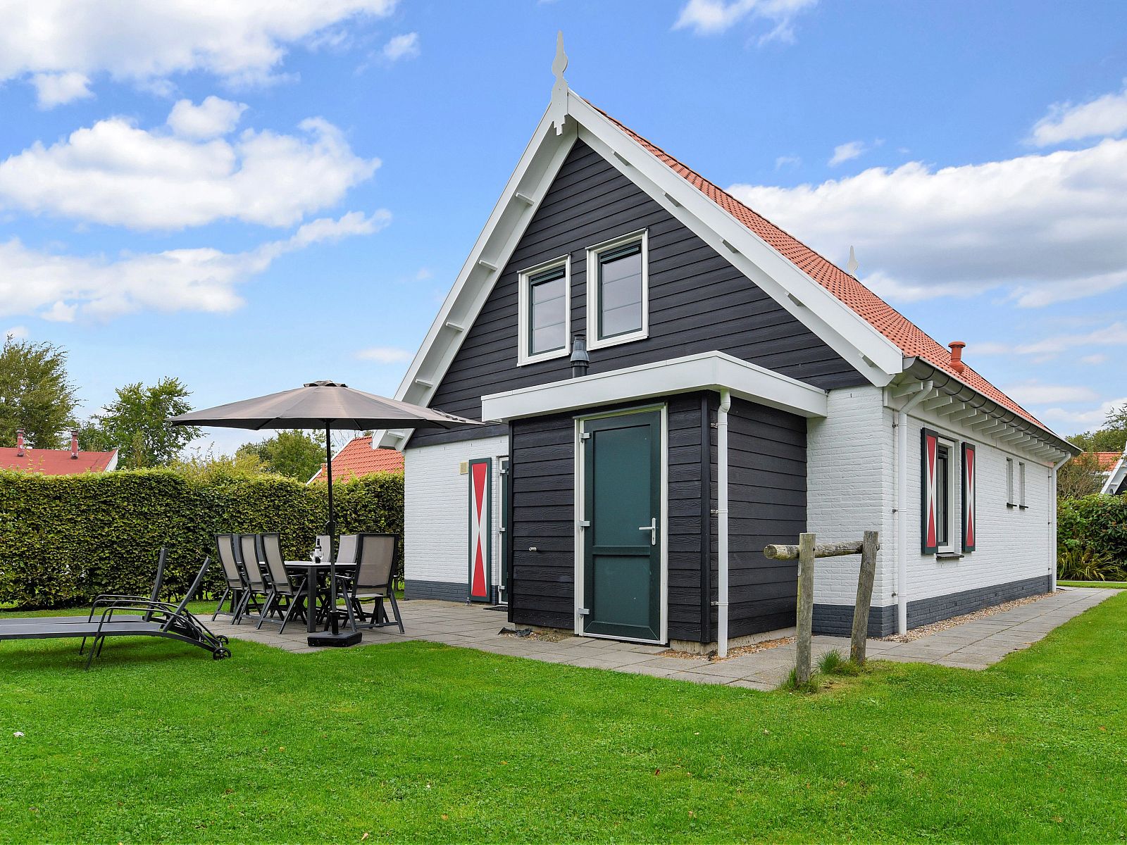 Guest house 6004139 - Bungalow Schouwen-Duiveland - Resort Haamstede | 8-persoons bungalow | 8EL