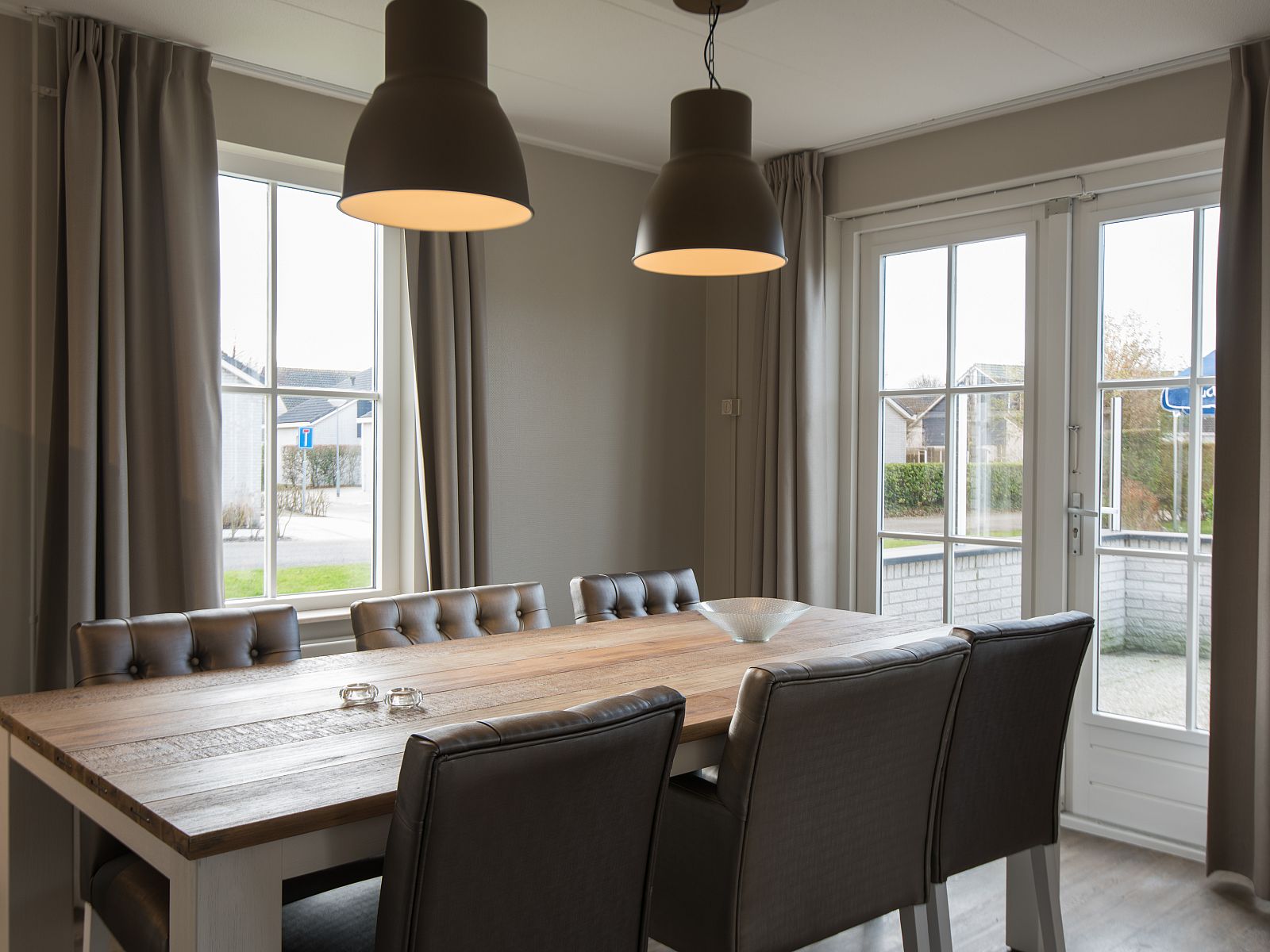 Guest house 6004147 - Bungalow Schouwen-Duiveland - Villapark Livingstone | 6-persoons villa | 6L