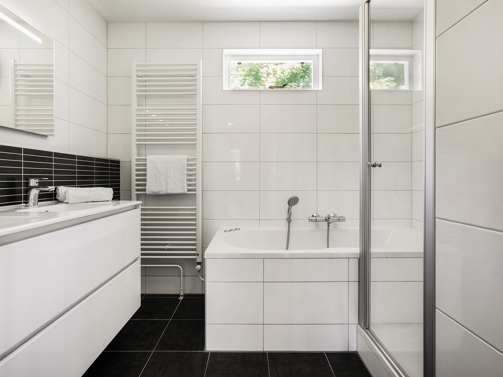 Guest house 6004147 - Bungalow Schouwen-Duiveland - Villapark Livingstone | 6-persoons villa | 6L