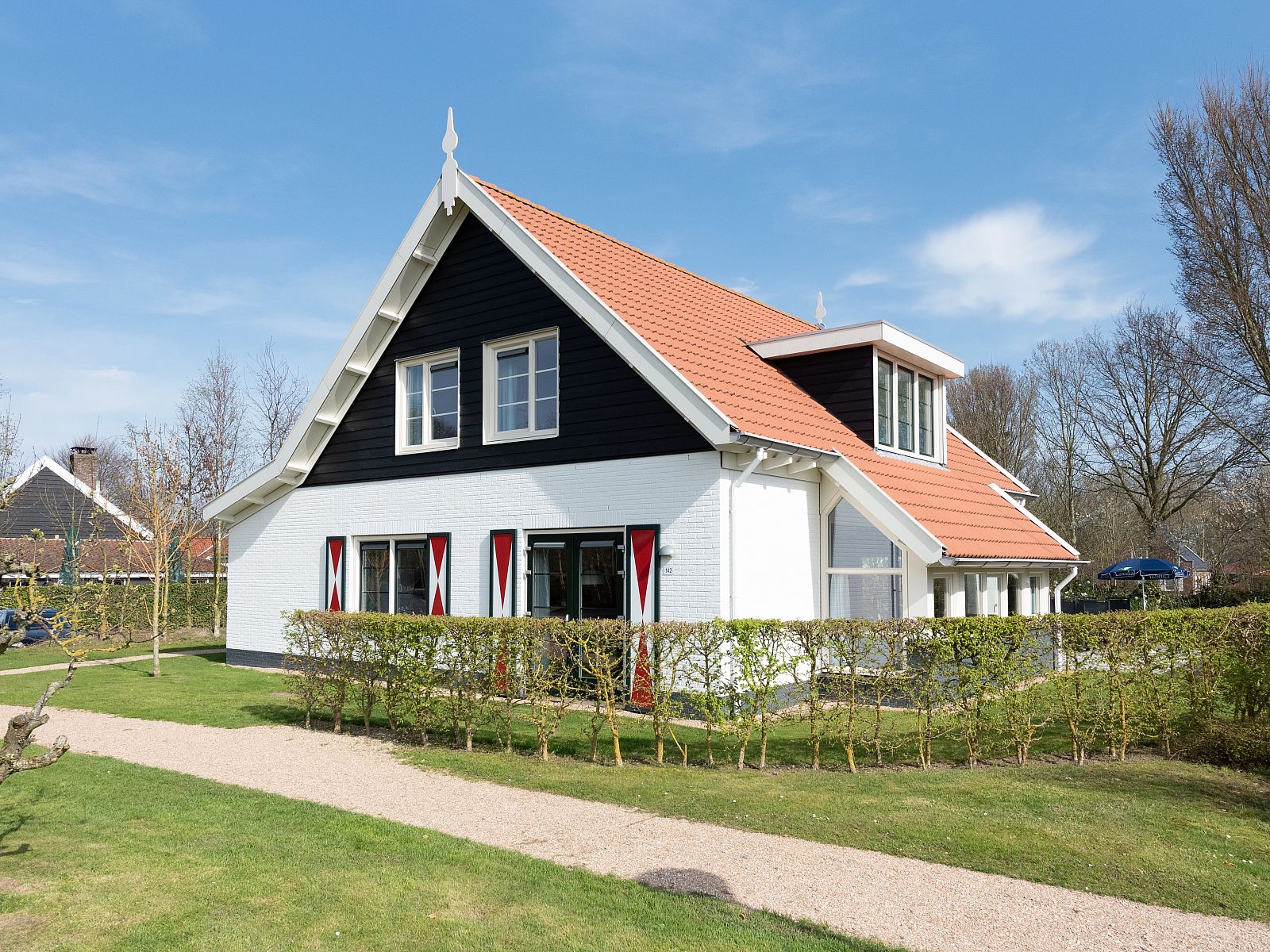 Guest house 6004151 - Bungalow Schouwen-Duiveland - Resort Haamstede | 12-persoons bungalow | 12G