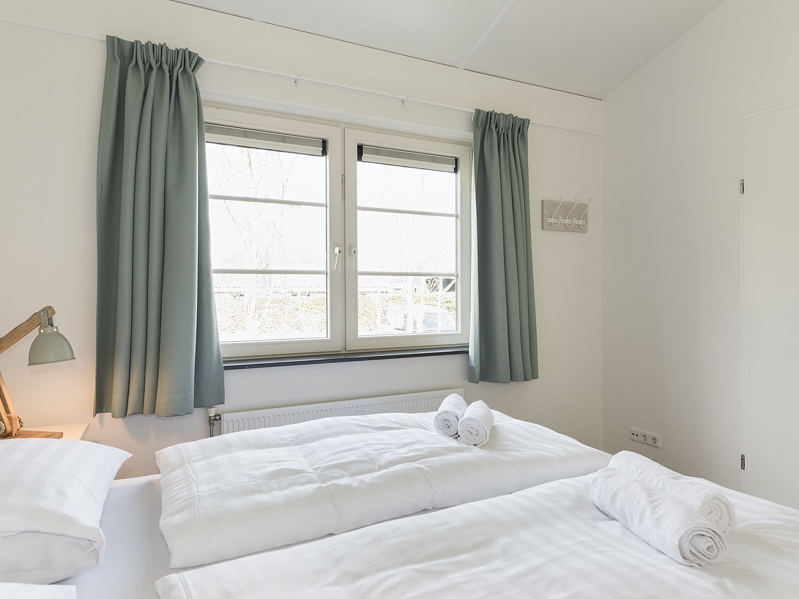 Guest house 6004151 - Bungalow Schouwen-Duiveland - Resort Haamstede | 12-persoons bungalow | 12G