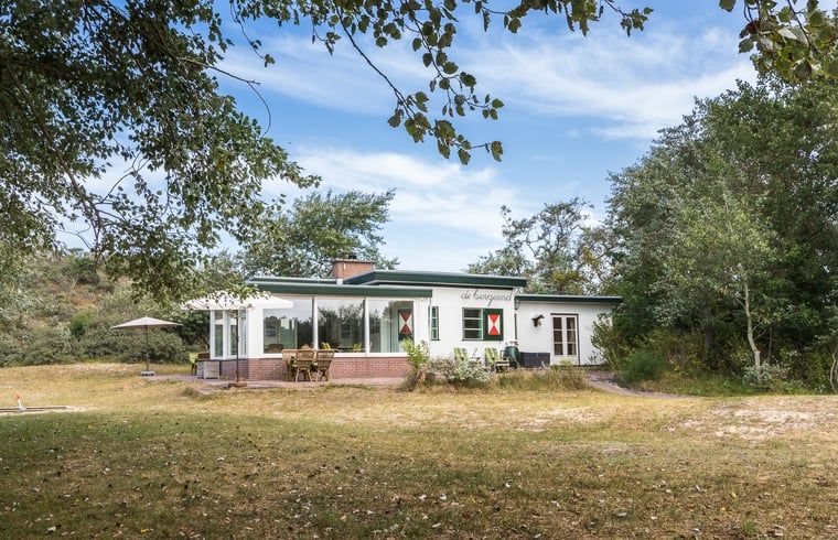 Charmantes Ferienhaus Cottage in Burgh-Haamstede mit Terrasse in der Natur von Schouwen-Duiveland, Zeeland.