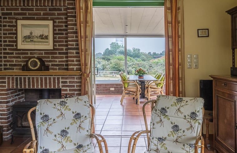 Sitzecke mit Aussicht in Cottage in Burgh-Haamstede, Natur geniessen in Schouwen-Duiveland.