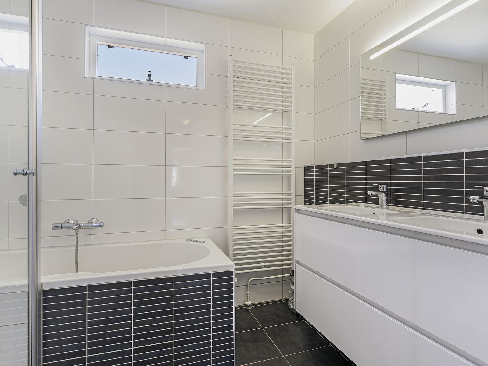 Guest house 600441 - Bungalow Schouwen-Duiveland - Villapark Livingstone | 6-persoons villa | 6EL