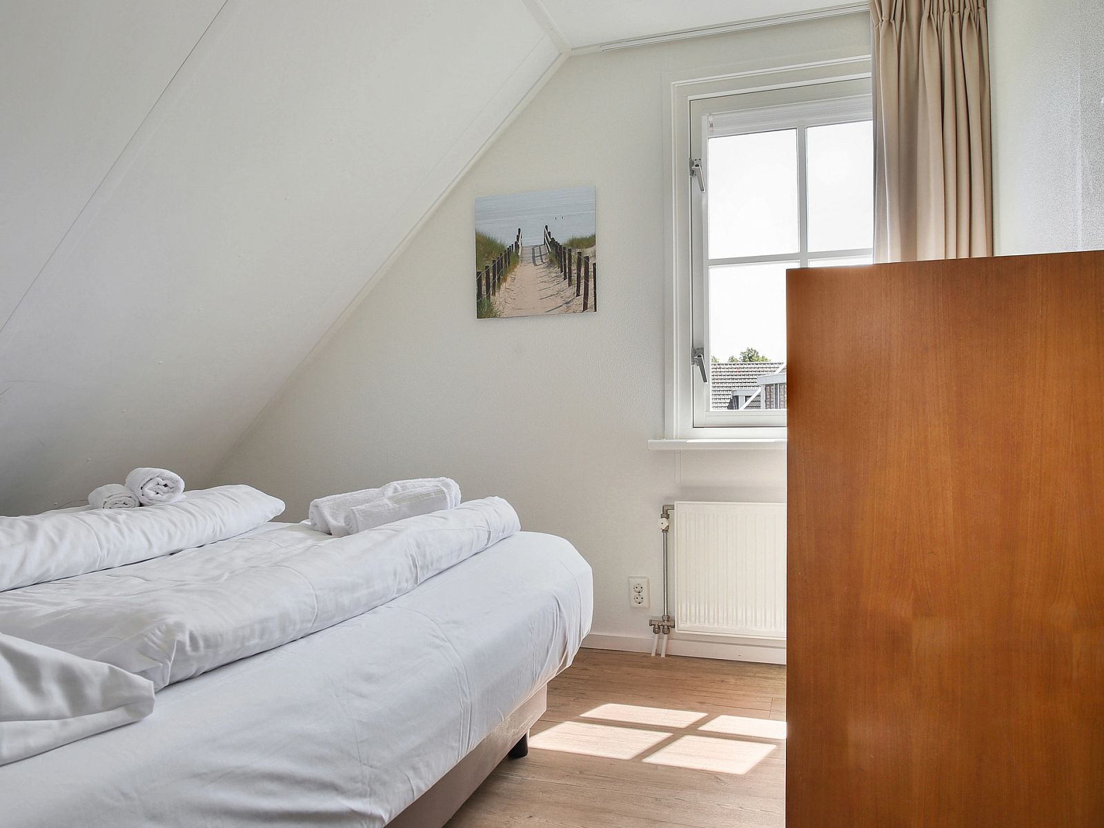 Guest house 600461 - Bungalow Schouwen-Duiveland - Duinpark 't Hof van Haamstede | 8-persoons bungalow | 8E2