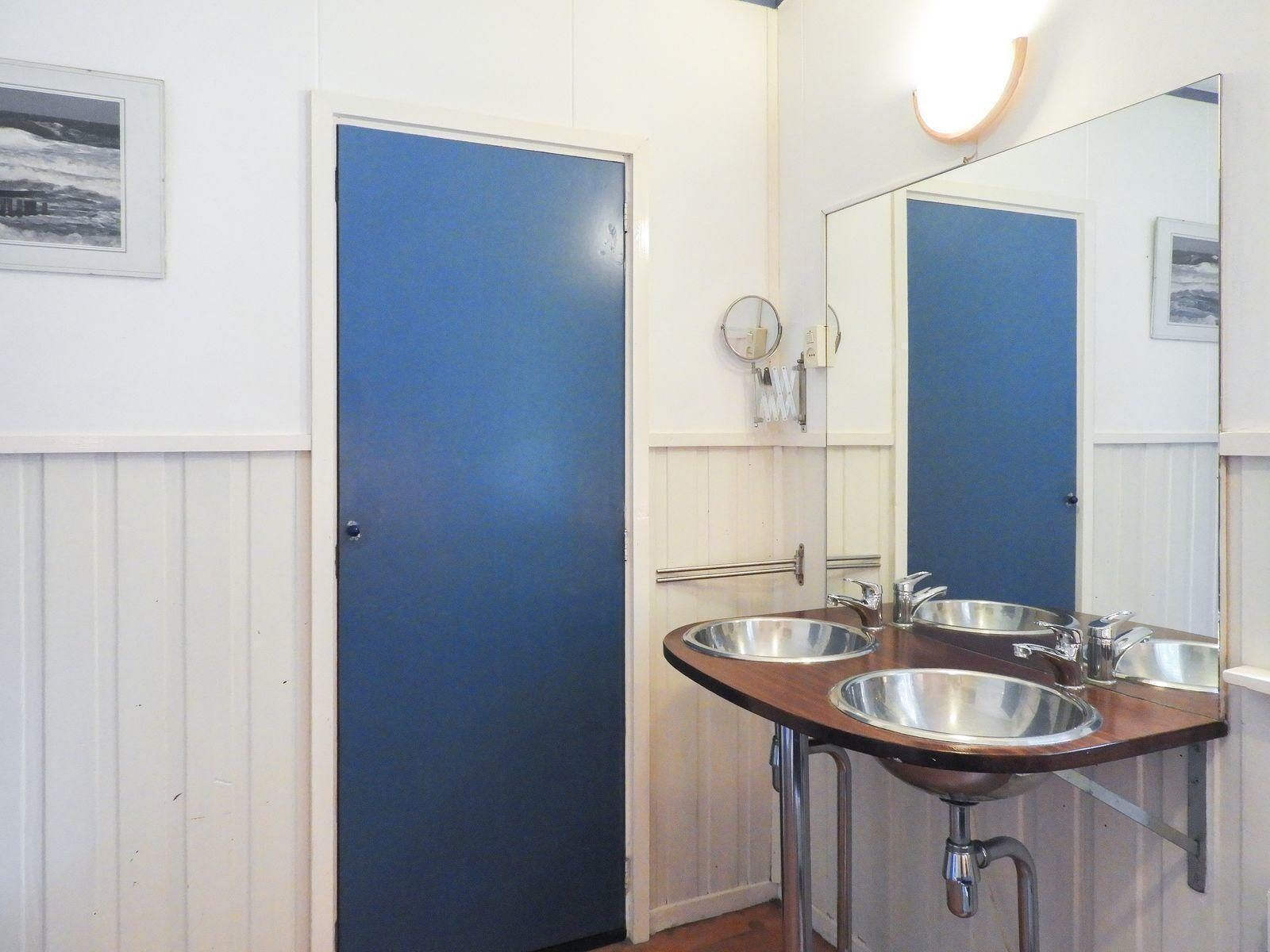 Slaapkamer met stapelbed in VZ345 Vakantiehuis Burgh-Haamstede, Zeeland.