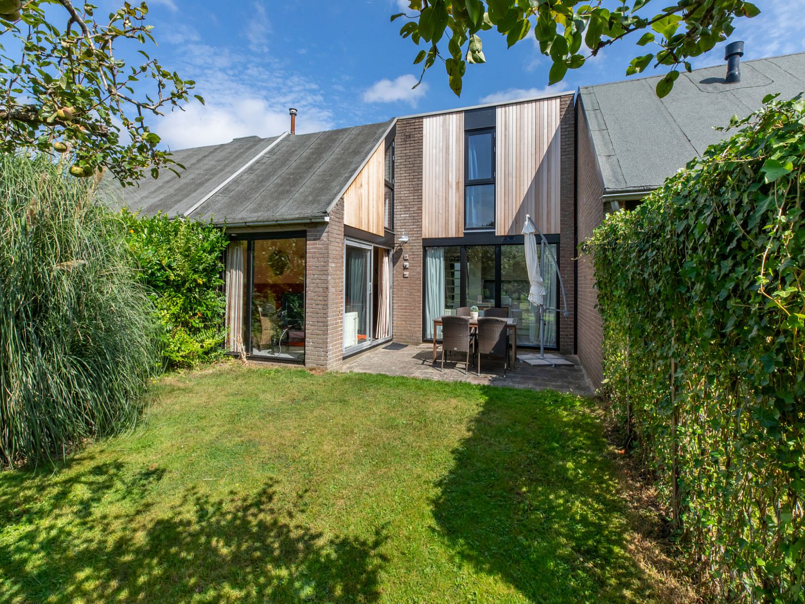 Vooraanzicht van Vakantiehuis Buitenplaats Schouwen nr 86 in Burgh-Haamstede, Schouwen-Duiveland.