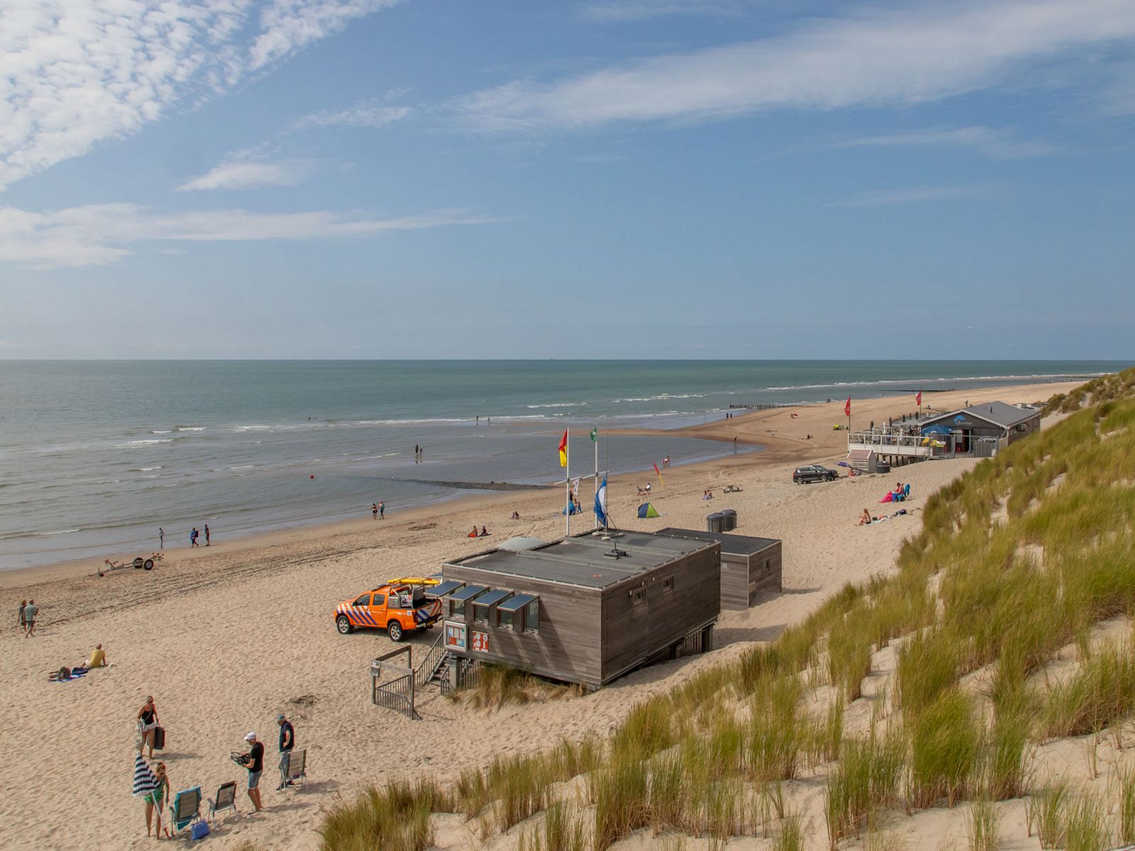 Zandstrand in de buurt van Vakantiehuis Buitenplaats Schouwen nr 86, Burgh-Haamstede, Zeeland.
