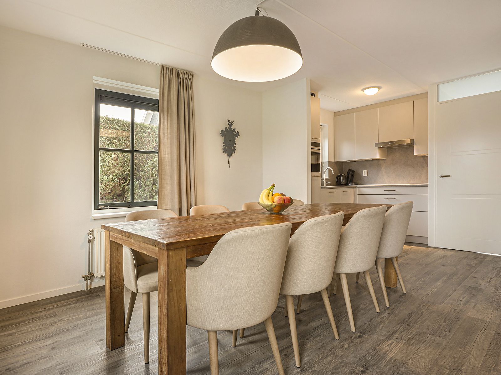 Guest house 600484 - Bungalow Schouwen-Duiveland - Duinpark 't Hof van Haamstede | 8-persoons bungalow | 8E1