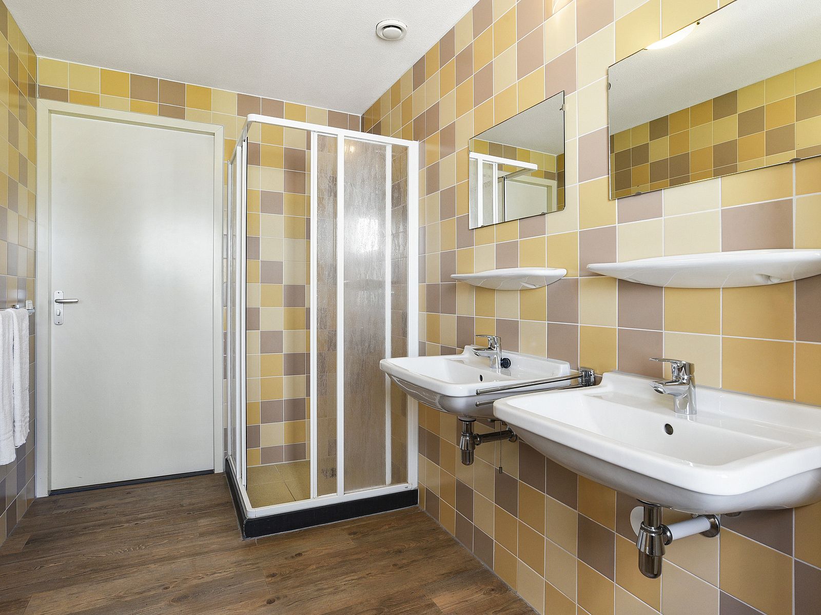 Guest house 600488 - Bungalow Schouwen-Duiveland - Résidence 't Hof van Haamstede | 6-persoons hoevewoning | 6